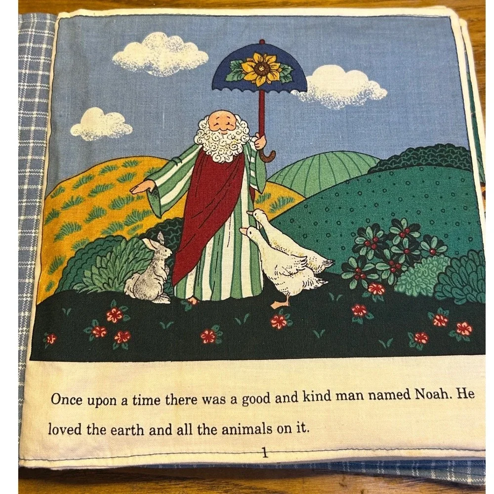 Vintage Noah's Ark Cloth Book Kids quilted bible Storybook‎